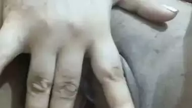 Cutest girl live nude show for her boyfriend viral MMS