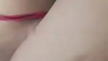 Kolkata sex video of 19-year-old girl moaning while fucking