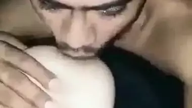 Hardcore Desi boob sucking and pressing