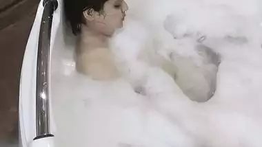 High class couple honeymoon sex photos and viral videos