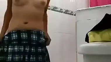 Hot tamil school girl